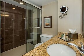 Hilton Winnipeg Airport Suites