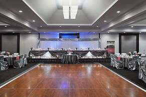 Hilton Winnipeg Airport Suites