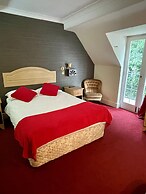 Donington Manor Hotel