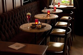 Hotel & Spa Le Grand Monarque, Best Western Premier Collection