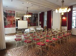 Hotel & Spa Le Grand Monarque, Best Western Premier Collection