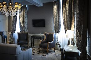 Hotel & Spa Le Grand Monarque, Best Western Premier Collection