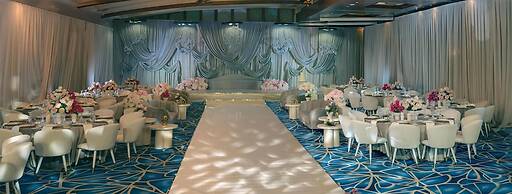 Radisson Blu Hotel & Resort, Al Ain