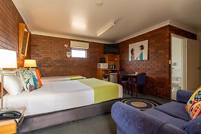Country Pathfinder Motor Inn