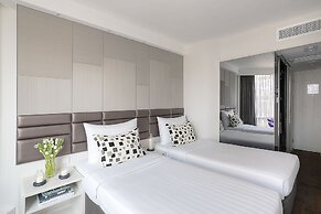 Stanford Hotel