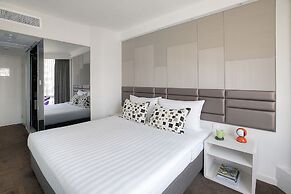 Stanford Hotel