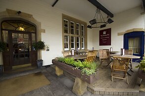 The Snooty Fox