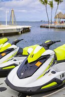 Reefhouse Resort & Marina