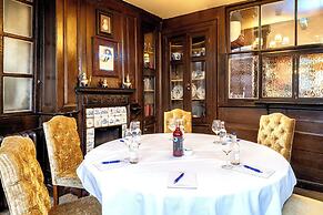 The Maids Head Hotel