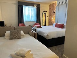The Maids Head Hotel