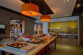 TRYP by Wyndham Isla Verde