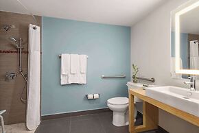 TRYP by Wyndham Isla Verde