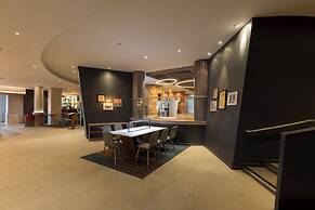 Holiday Inn Edinburgh Zoo by IHG