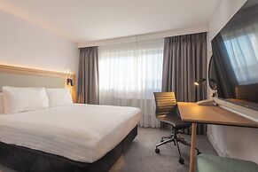 Holiday Inn Edinburgh Zoo by IHG