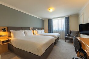 Holiday Inn Edinburgh Zoo by IHG