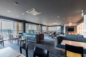 Holiday Inn Edinburgh Zoo by IHG