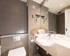 Holiday Inn Edinburgh Zoo by IHG
