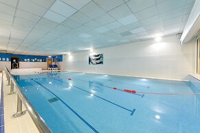 Holiday Inn Edinburgh Zoo by IHG