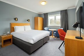Holiday Inn Edinburgh Zoo by IHG