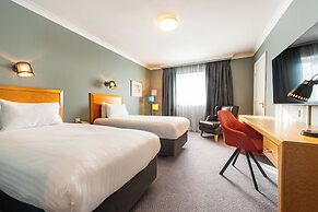 Holiday Inn Edinburgh Zoo by IHG