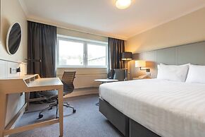 Holiday Inn Edinburgh Zoo by IHG
