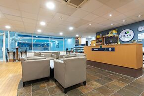 Holiday Inn Edinburgh Zoo by IHG