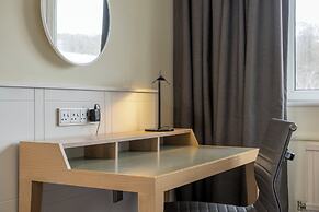 Holiday Inn Edinburgh Zoo by IHG