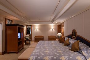 Montien Riverside Hotel Bangkok
