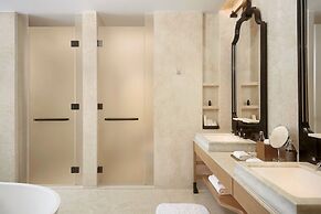 Dusit Thani Bangkok