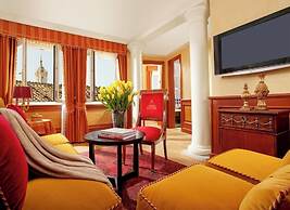 Hotel Raphaël – Relais & Châteaux