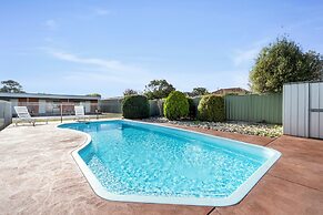 Baronga Motor Inn