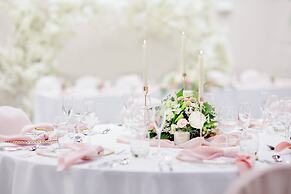 Holiday Inn Leicester by IHG