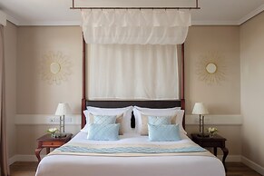 The Rock Hotel