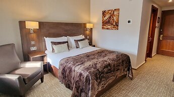 The Coppid Beech Hotel