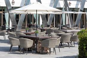 The Coppid Beech Hotel