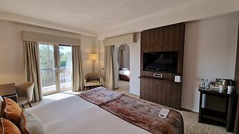 The Coppid Beech Hotel