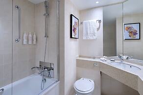 Delta Hotels by Marriott Heathrow Windsor