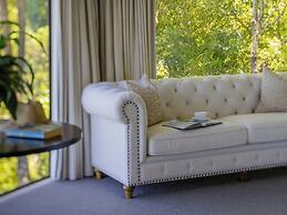 Solitaire Lodge
