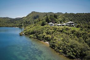 Solitaire Lodge