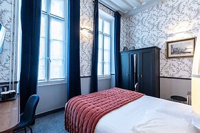 Dauphine Saint Germain Hotel