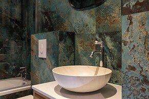 Dauphine Saint Germain Hotel