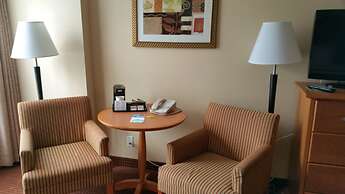 Days Inn by Wyndham Edmonton Downtown