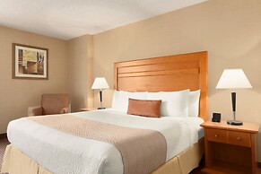 Days Inn by Wyndham Edmonton Downtown