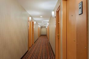 Days Inn by Wyndham Edmonton Downtown
