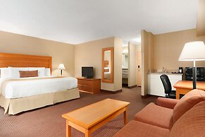 Days Inn by Wyndham Edmonton Downtown