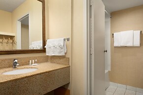 Days Inn by Wyndham Edmonton Downtown