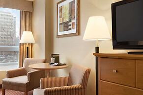 Days Inn by Wyndham Edmonton Downtown