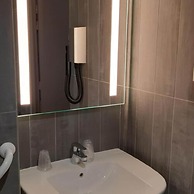ibis Arles