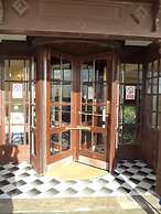 Royal Victoria Hotel