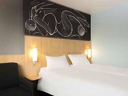 Ibis 3 Lacs Neuchatel Hotel